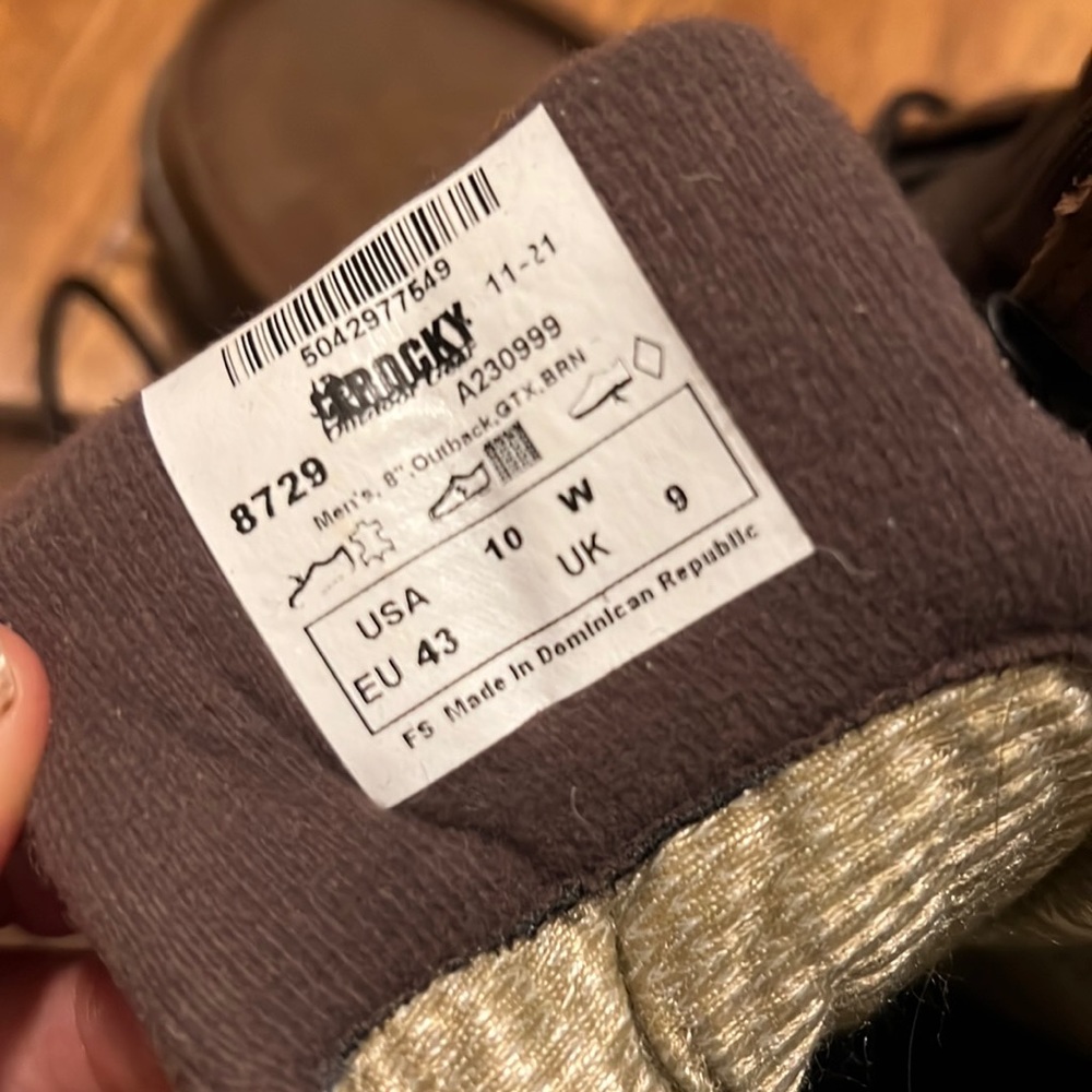 Rocky Gortex insulated boots great condition.  Worn one time